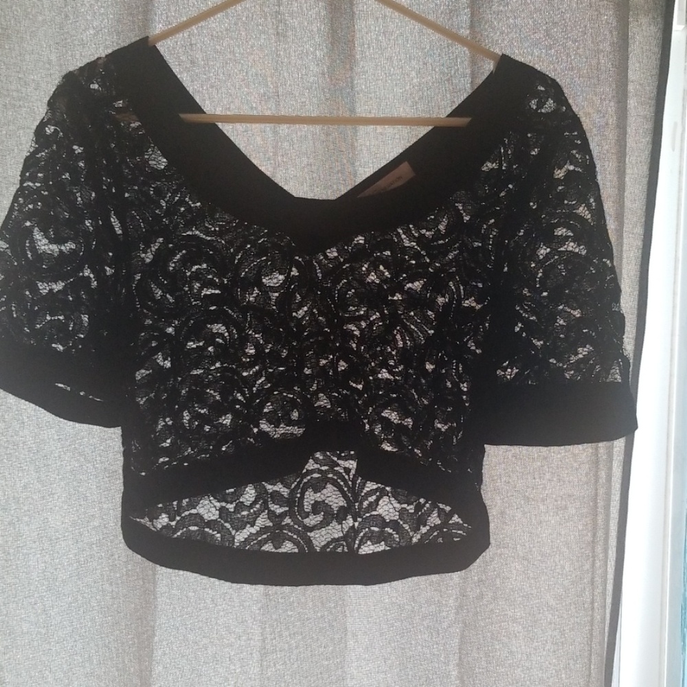 Bcbg cropped lace blouse